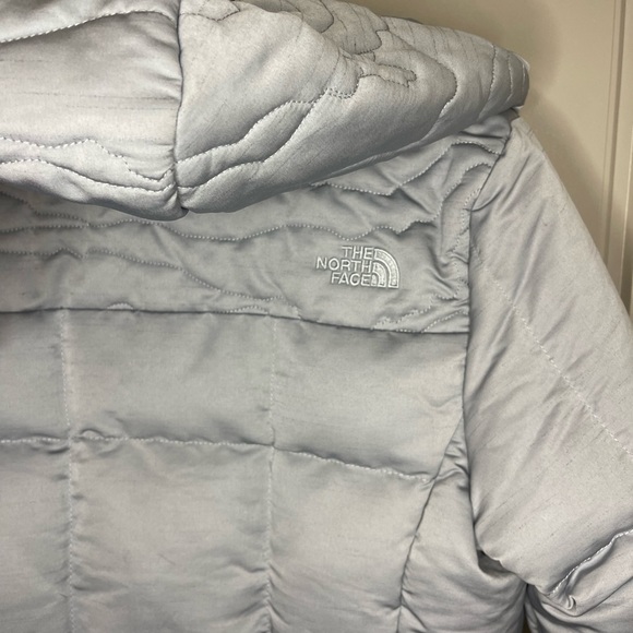 The Northface Puffer Jacket Grey Size Small - Picture 7 of 7